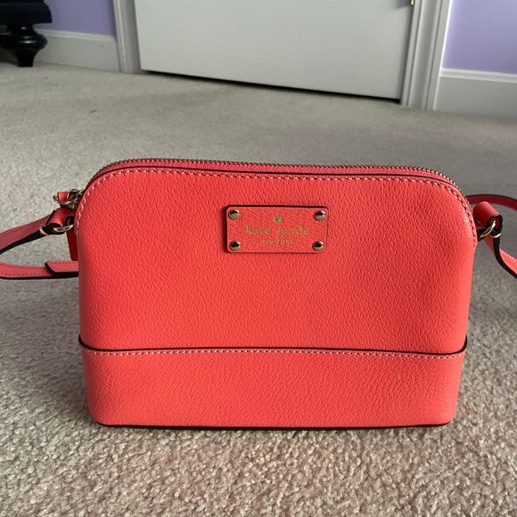 Beautiful Hot Pink Kate Spade Bag - Picture 1 of 3